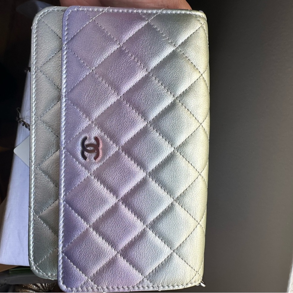 CHANEL
Gradient Metallic Calfskin Quilted Wallet On Chain WOC Silver Blue - Picture 8 of 8